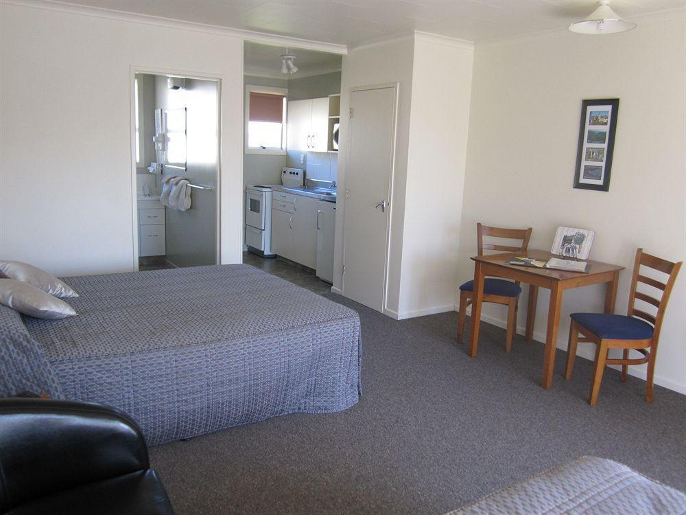 Aaa Thames Court Motel Оамару Экстерьер фото