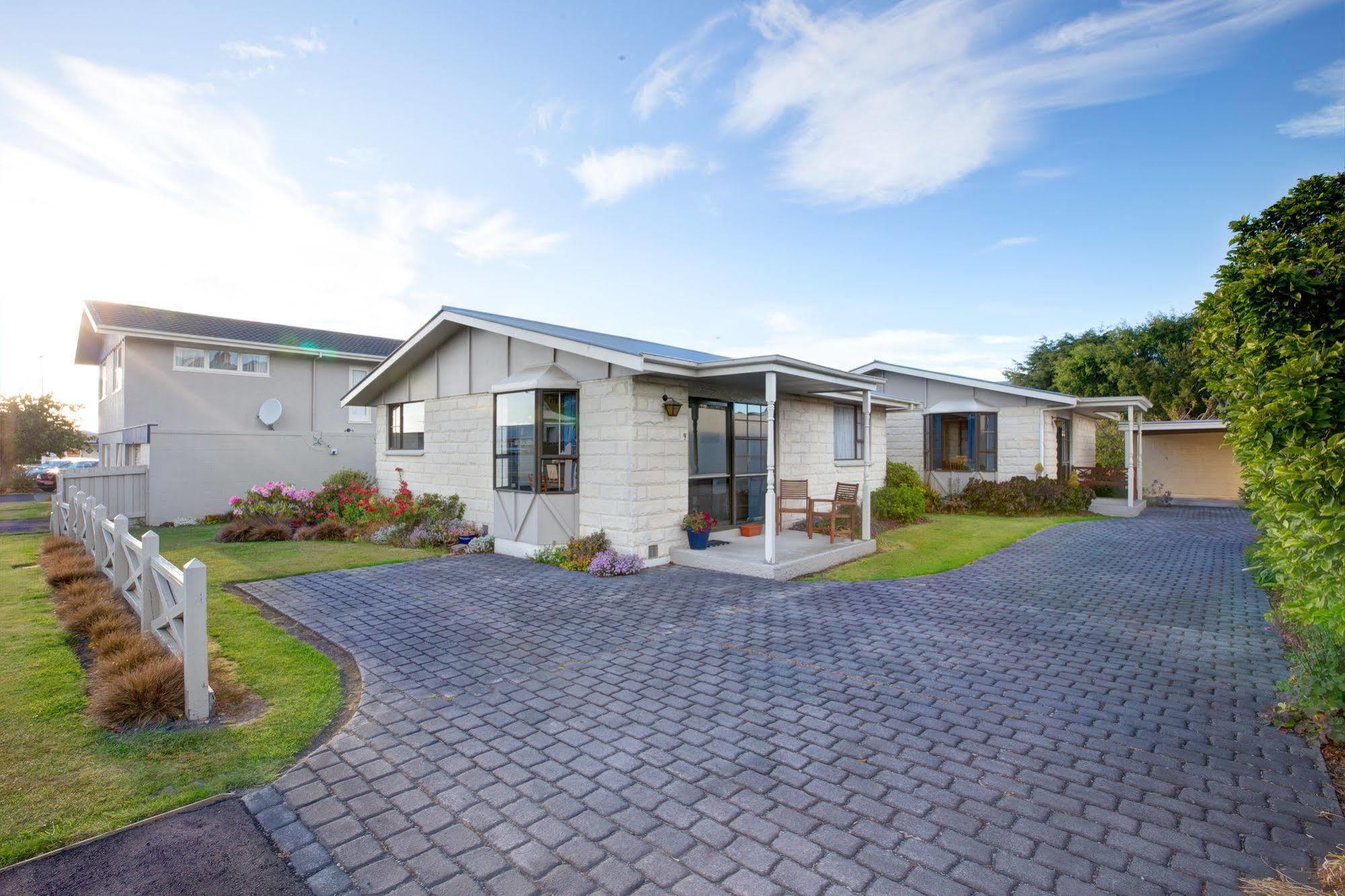 Aaa Thames Court Motel Оамару Экстерьер фото