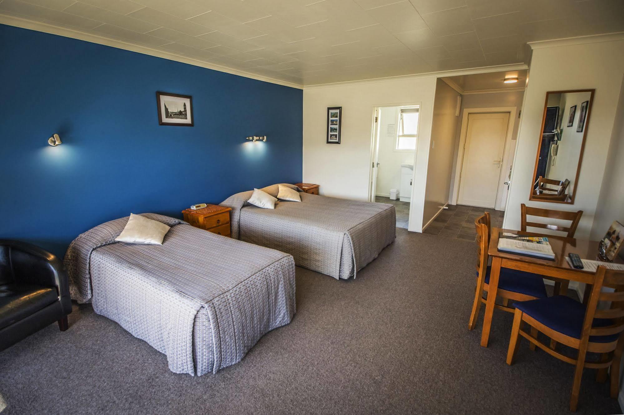 Aaa Thames Court Motel Оамару Экстерьер фото