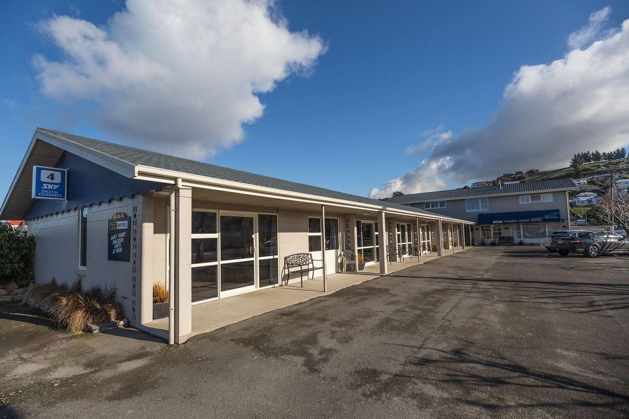 Aaa Thames Court Motel Оамару Экстерьер фото