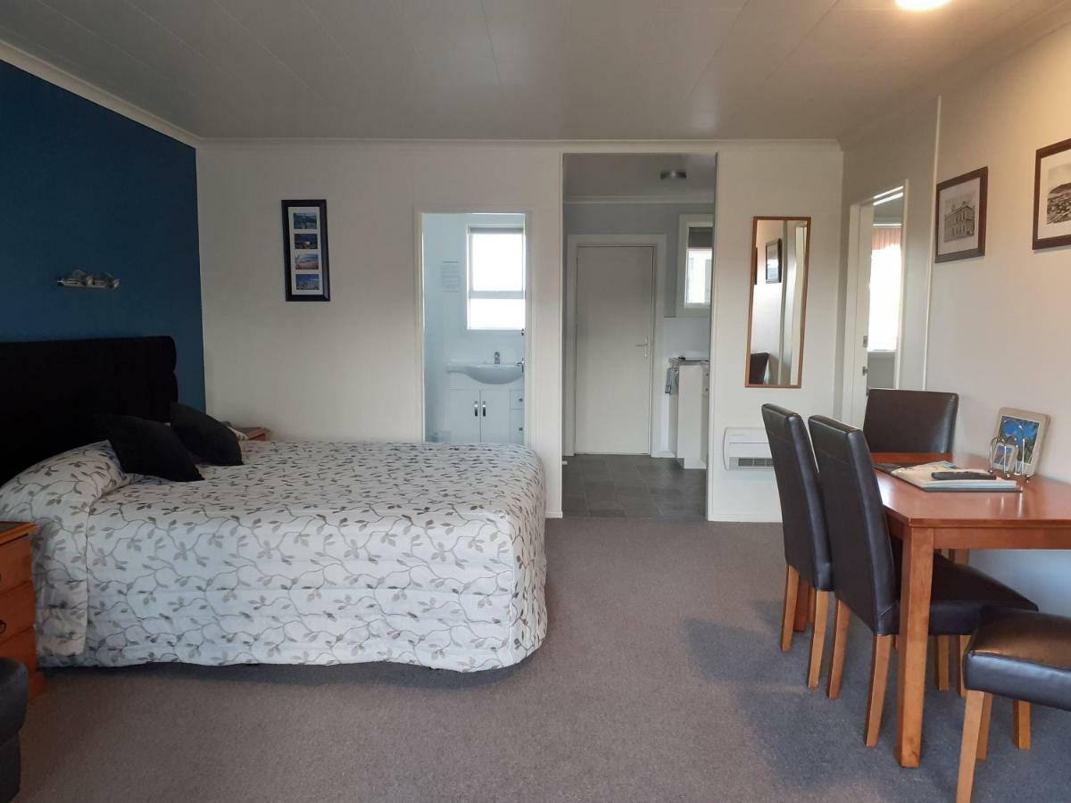 Aaa Thames Court Motel Оамару Экстерьер фото