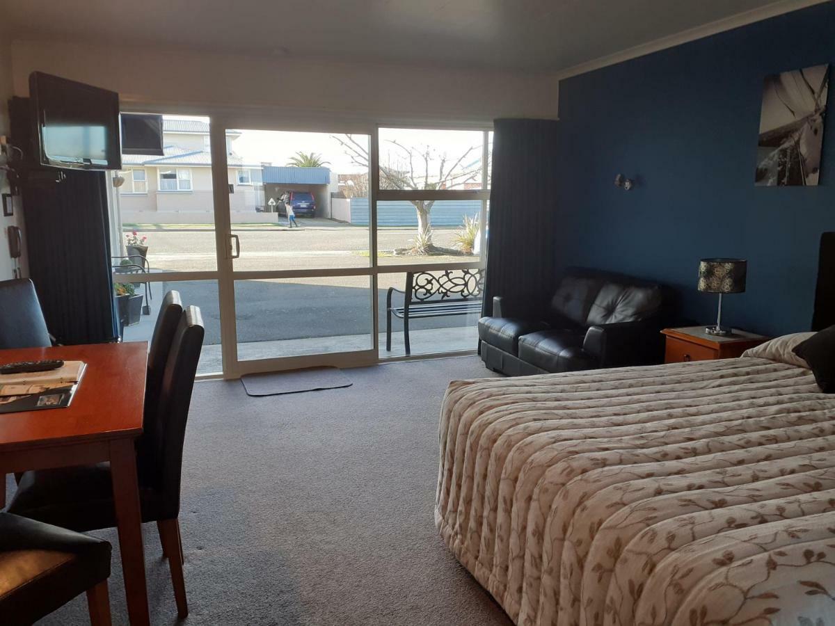 Aaa Thames Court Motel Оамару Экстерьер фото